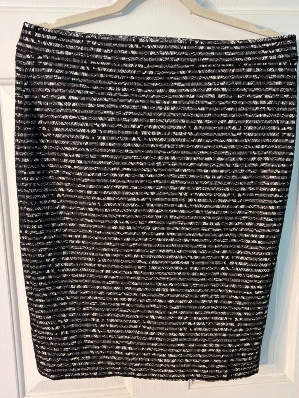 Banana Republic Black Lace Striped Pencil Skirt Black & White Size 10